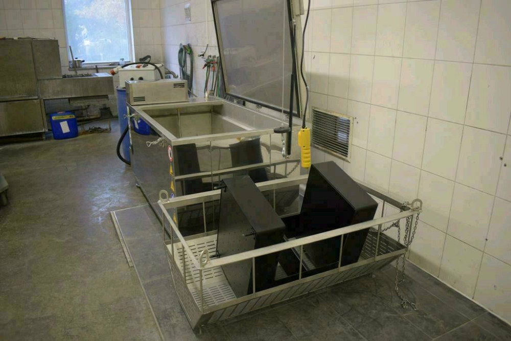 Entlackungsbecken 1200x700 - 4 Felgen - Mit Rührwerk