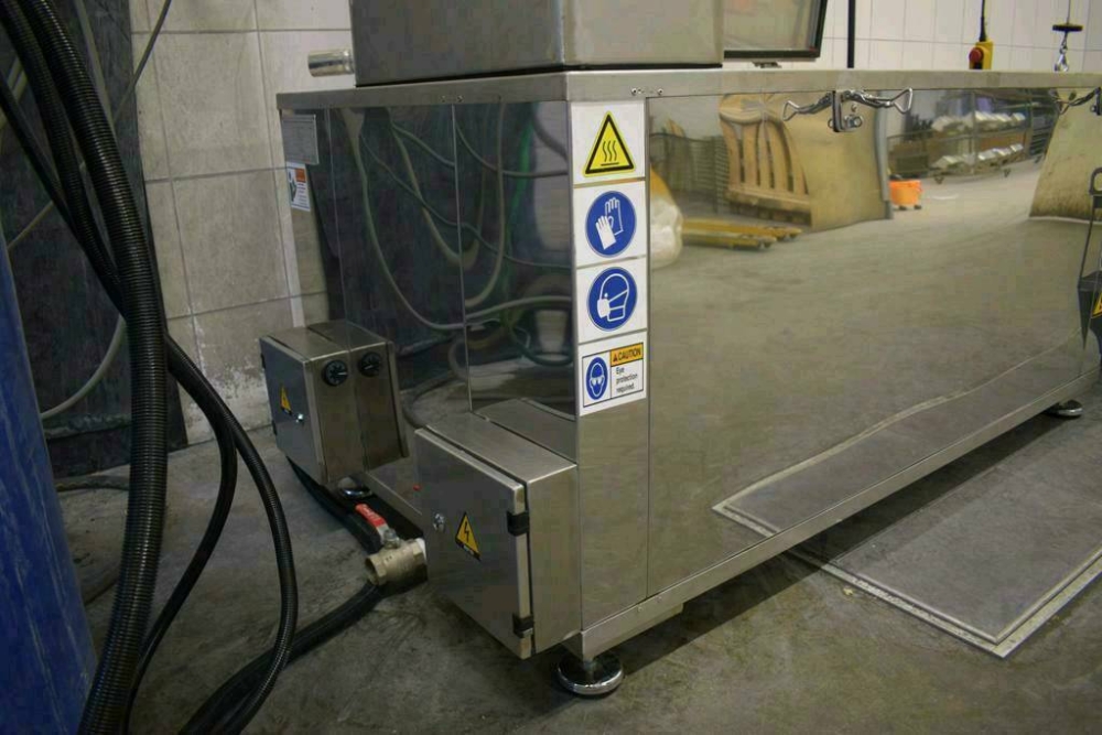 Entlackungsbecken 1200x700 - 4 Felgen - Mit Rührwerk